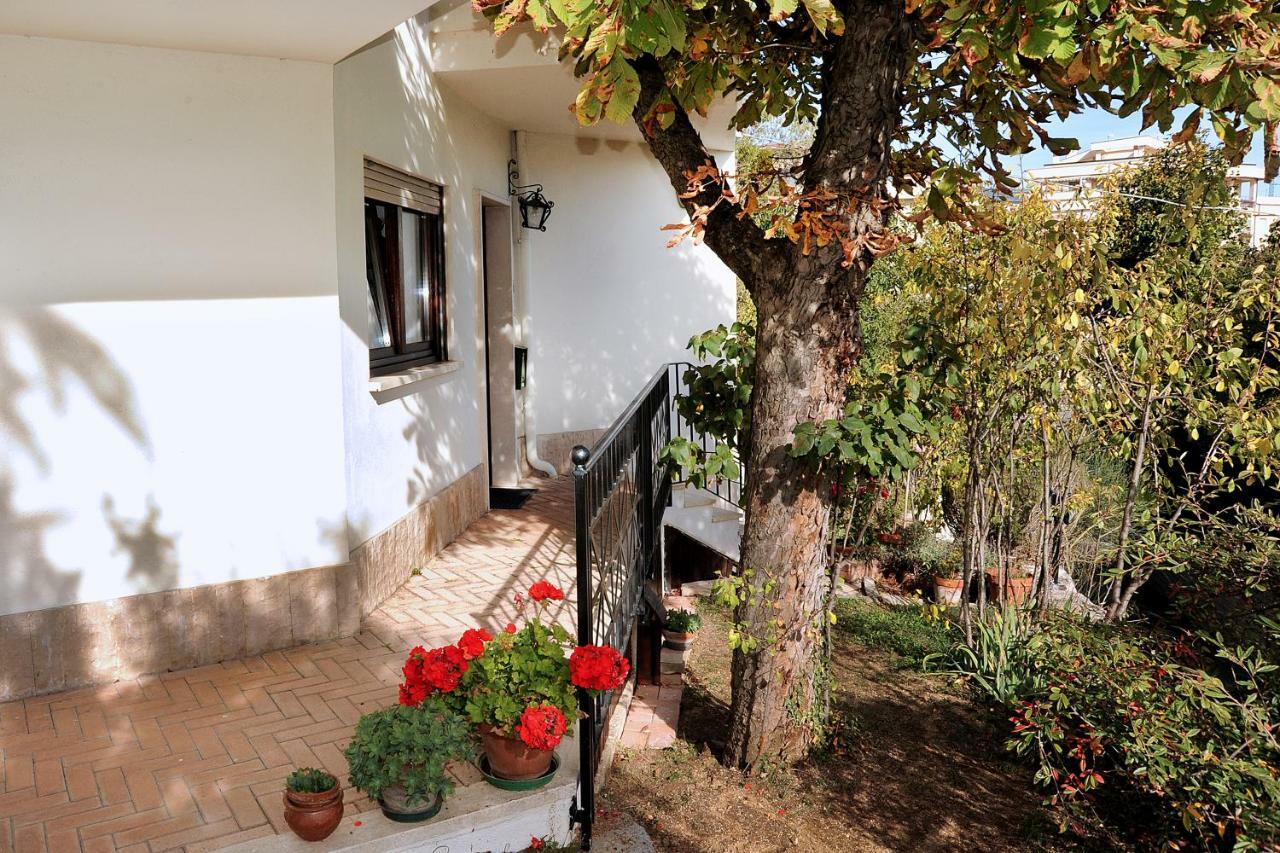 A Casa Di Galdino E Vittorianna Apartment L'Aquila Exterior photo